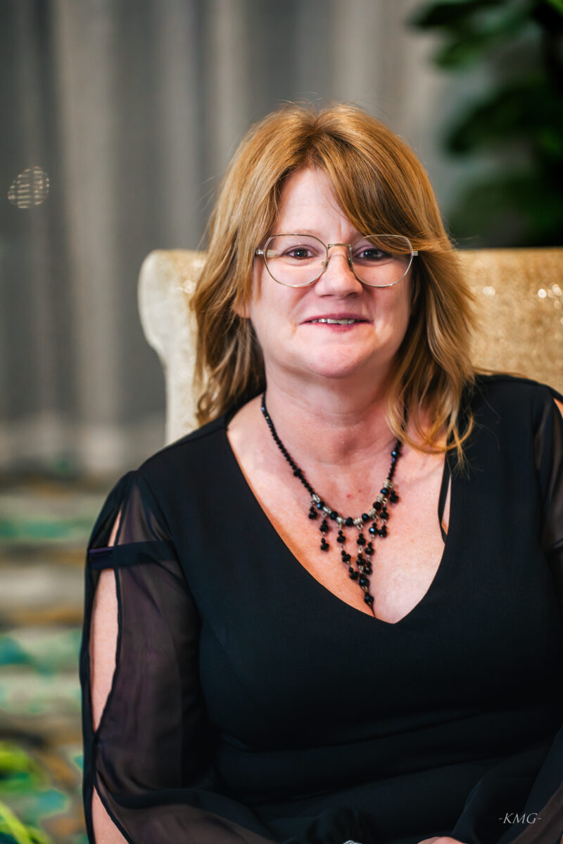 Cindy Peggs Headshot